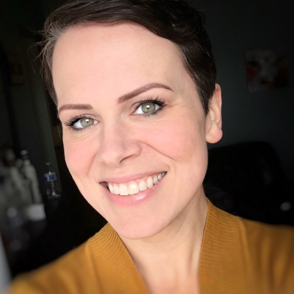 Meet your Posher, Elizabeth